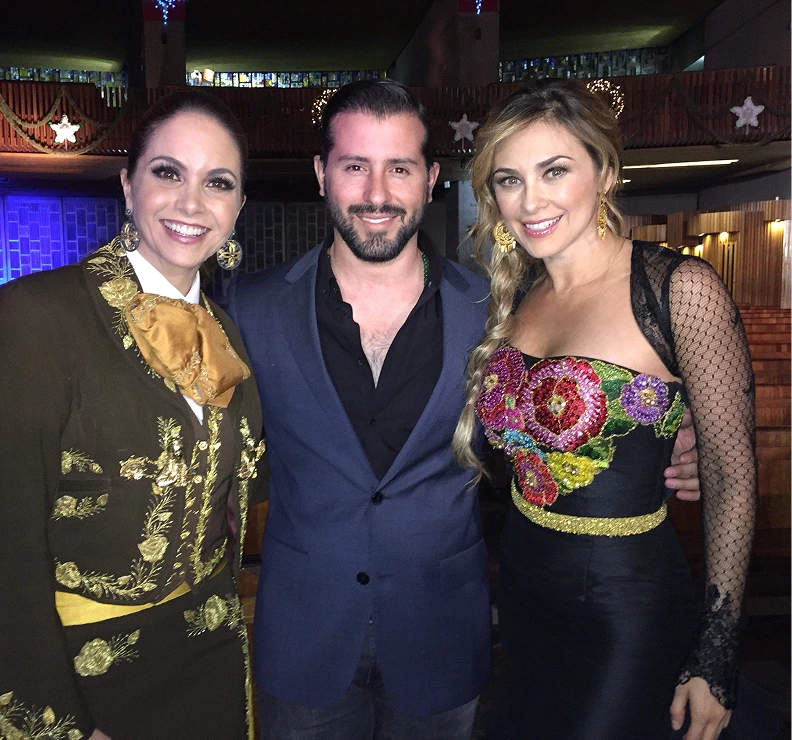 Lucerito y Aracely Arambula